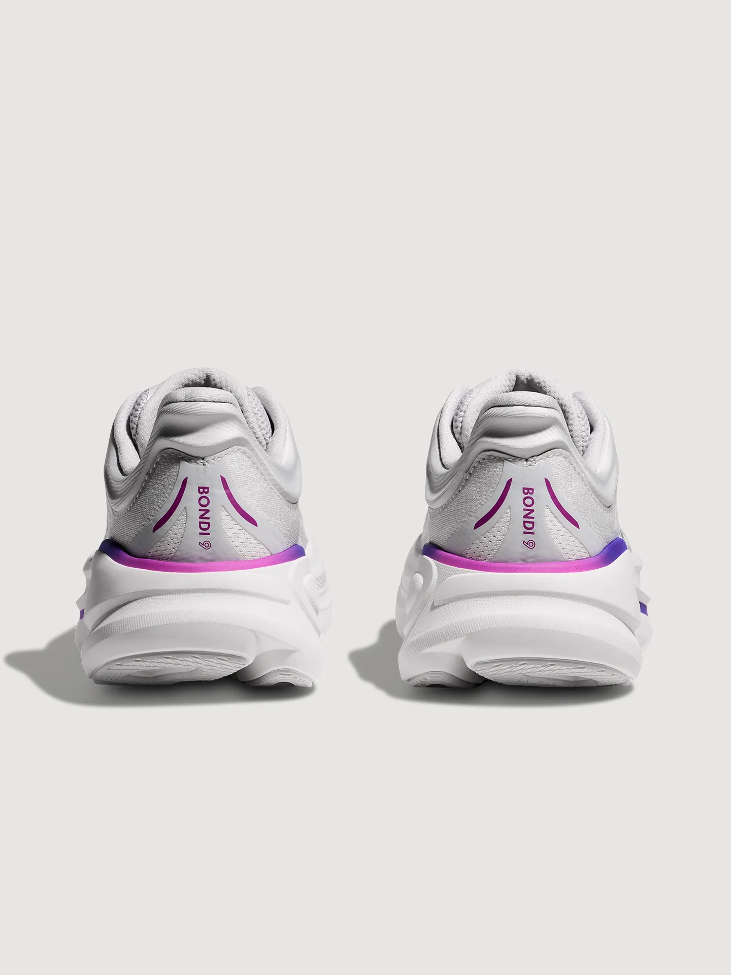W Bondi 9 - Cosmic Grey/White